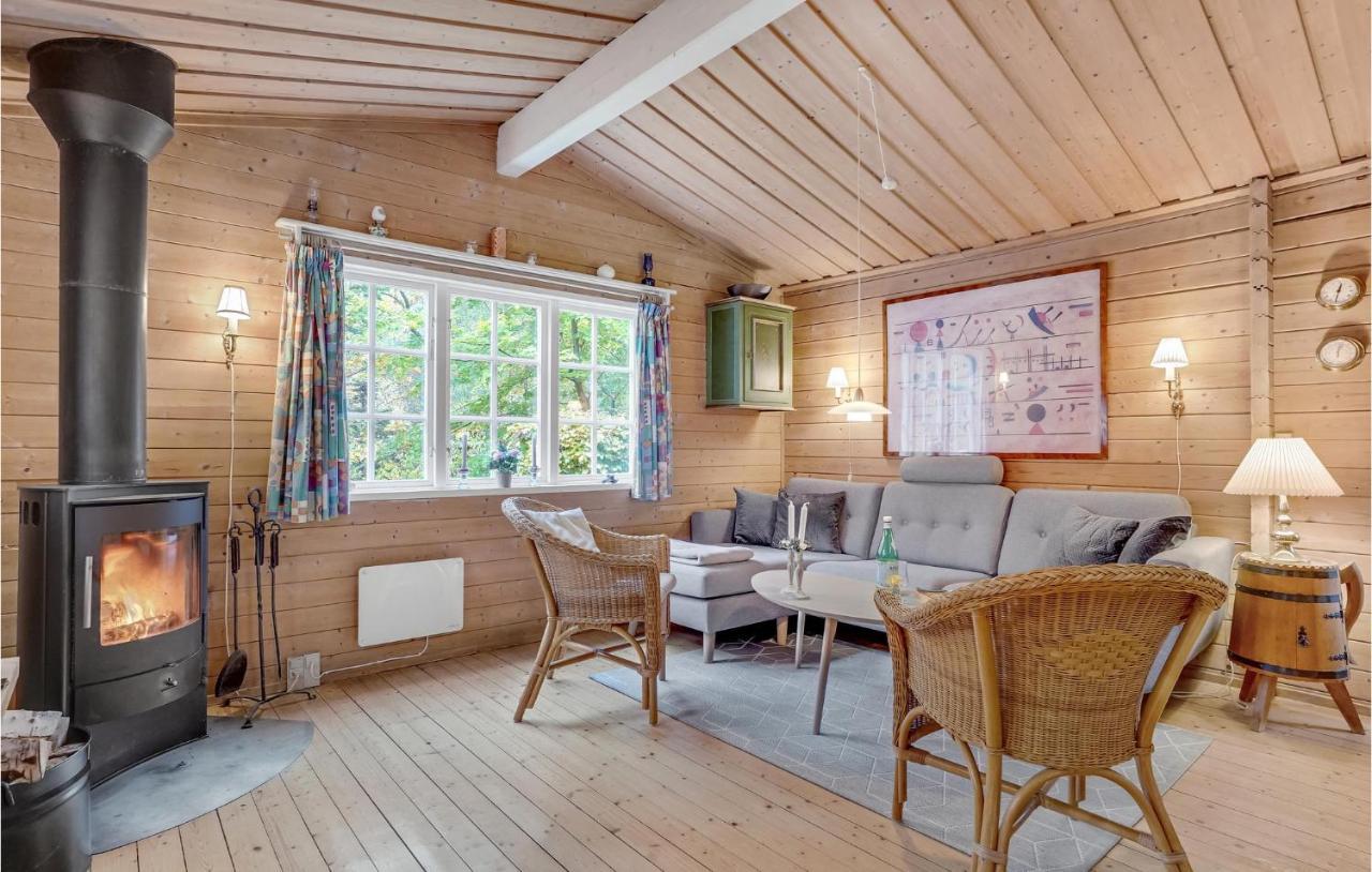 3 Bedroom Cozy Home In Børkop Buitenkant foto
